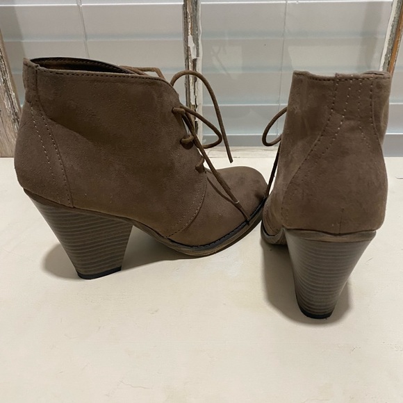 Great condition ankle boots! - Picture 4 of 4